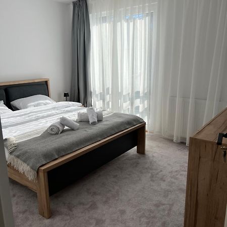 Lala Home Oradea Bagian luar foto