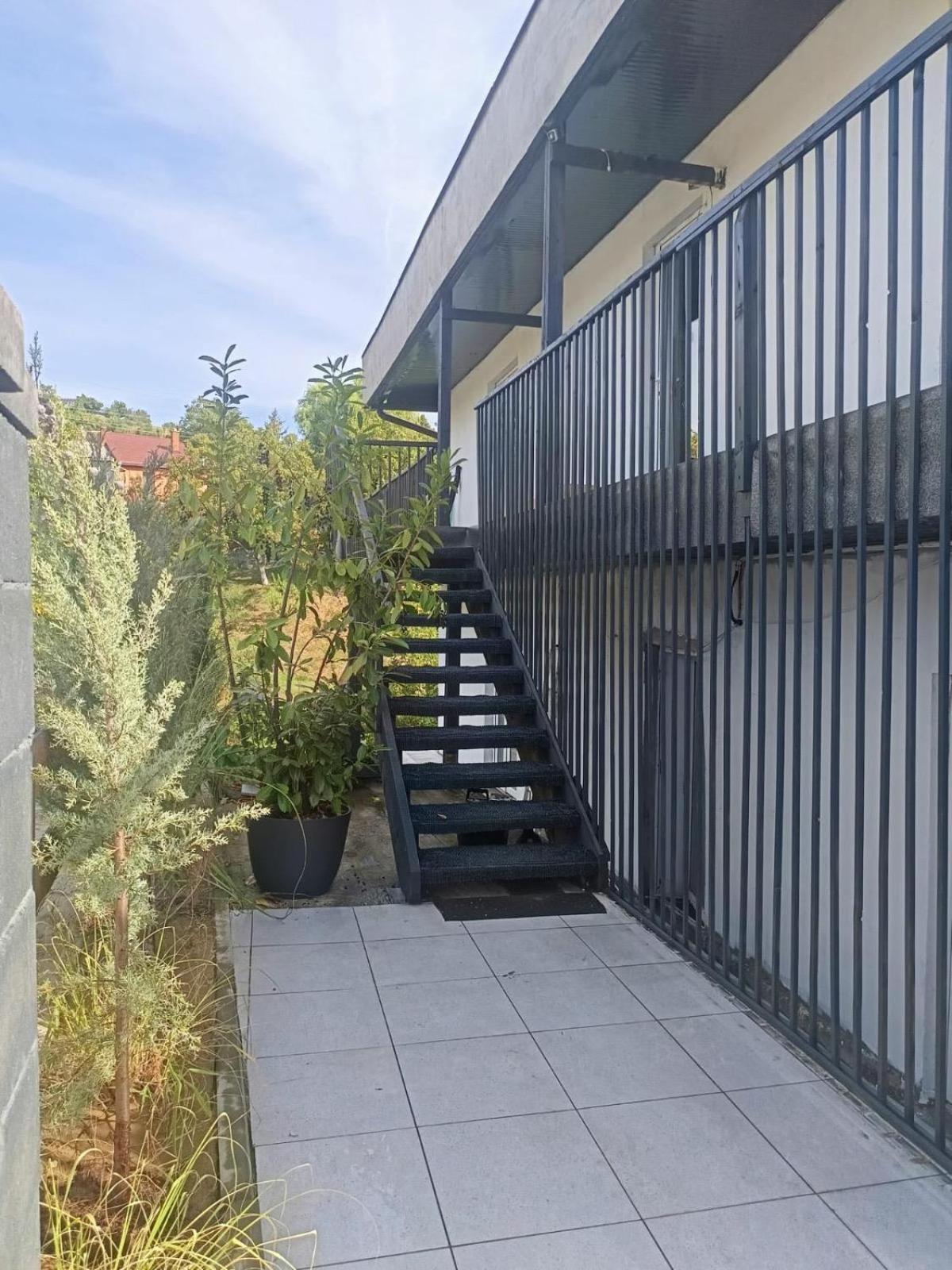 Lala Home Oradea Bagian luar foto