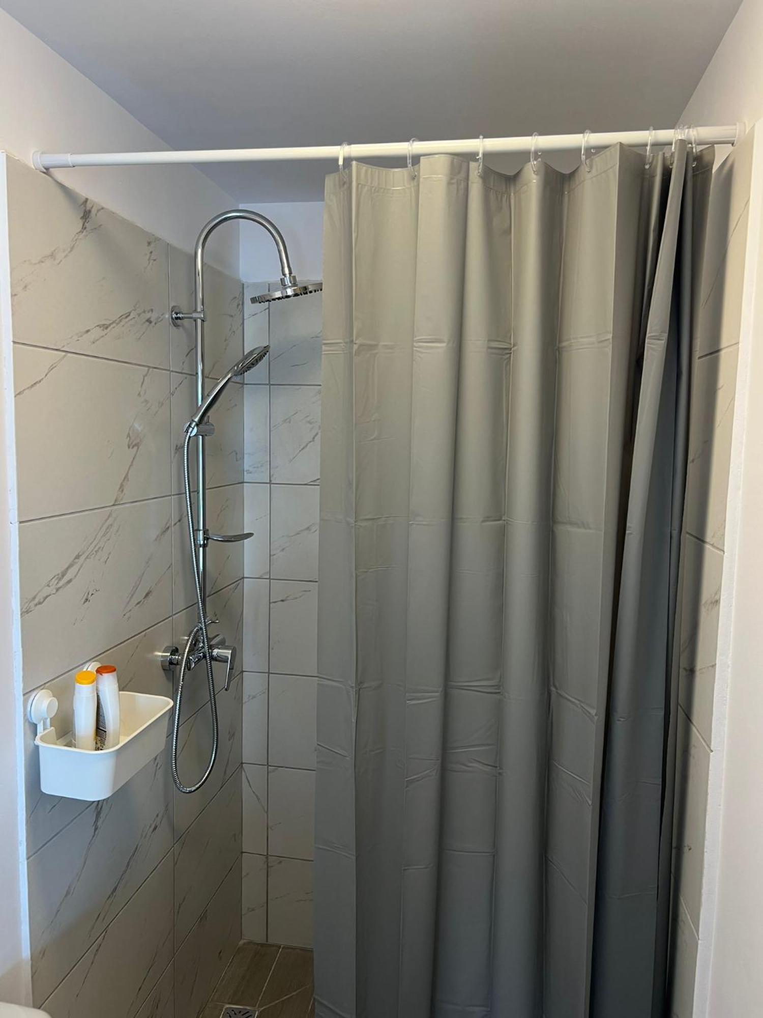 Lala Home Oradea Bagian luar foto