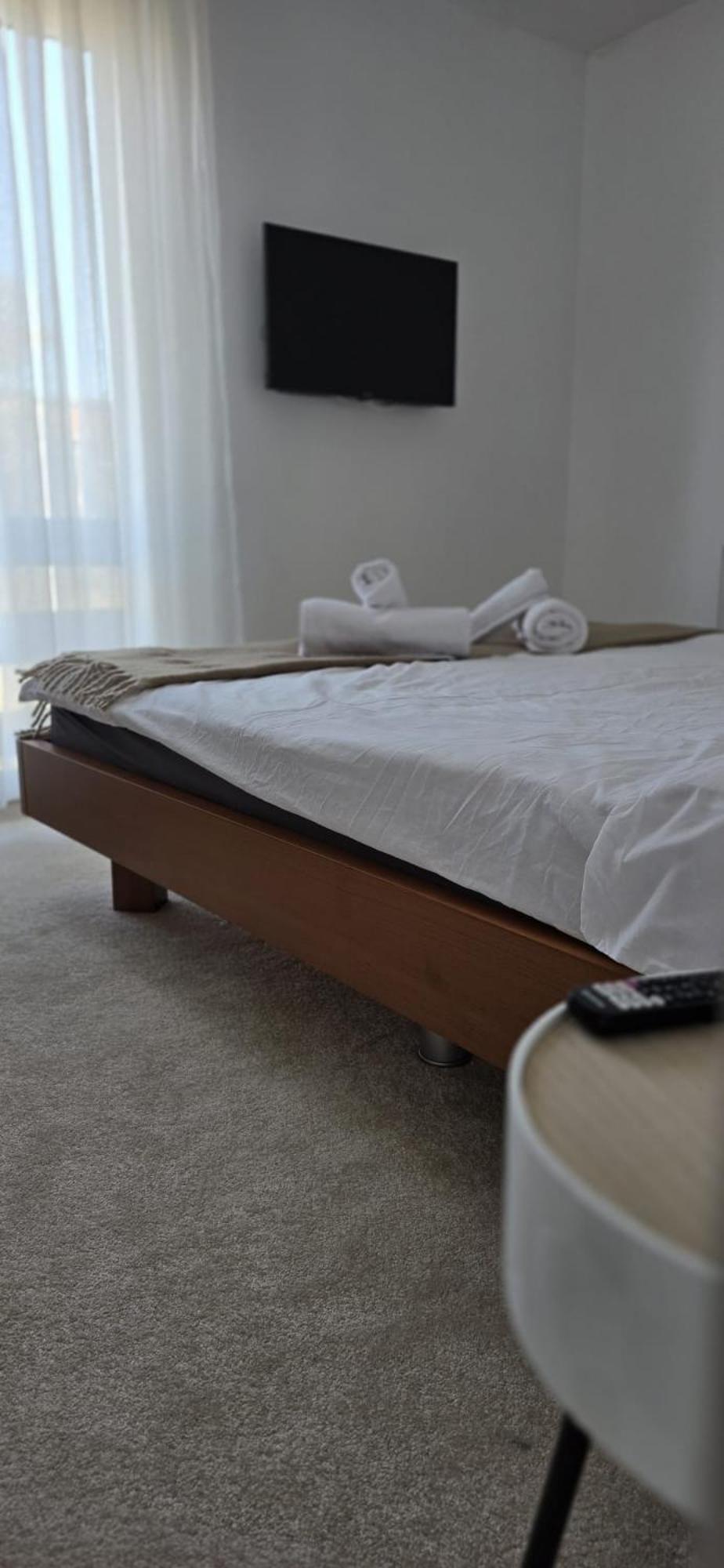 Lala Home Oradea Bagian luar foto